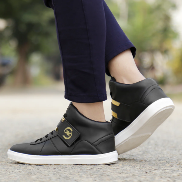 Athletic Running Shoes